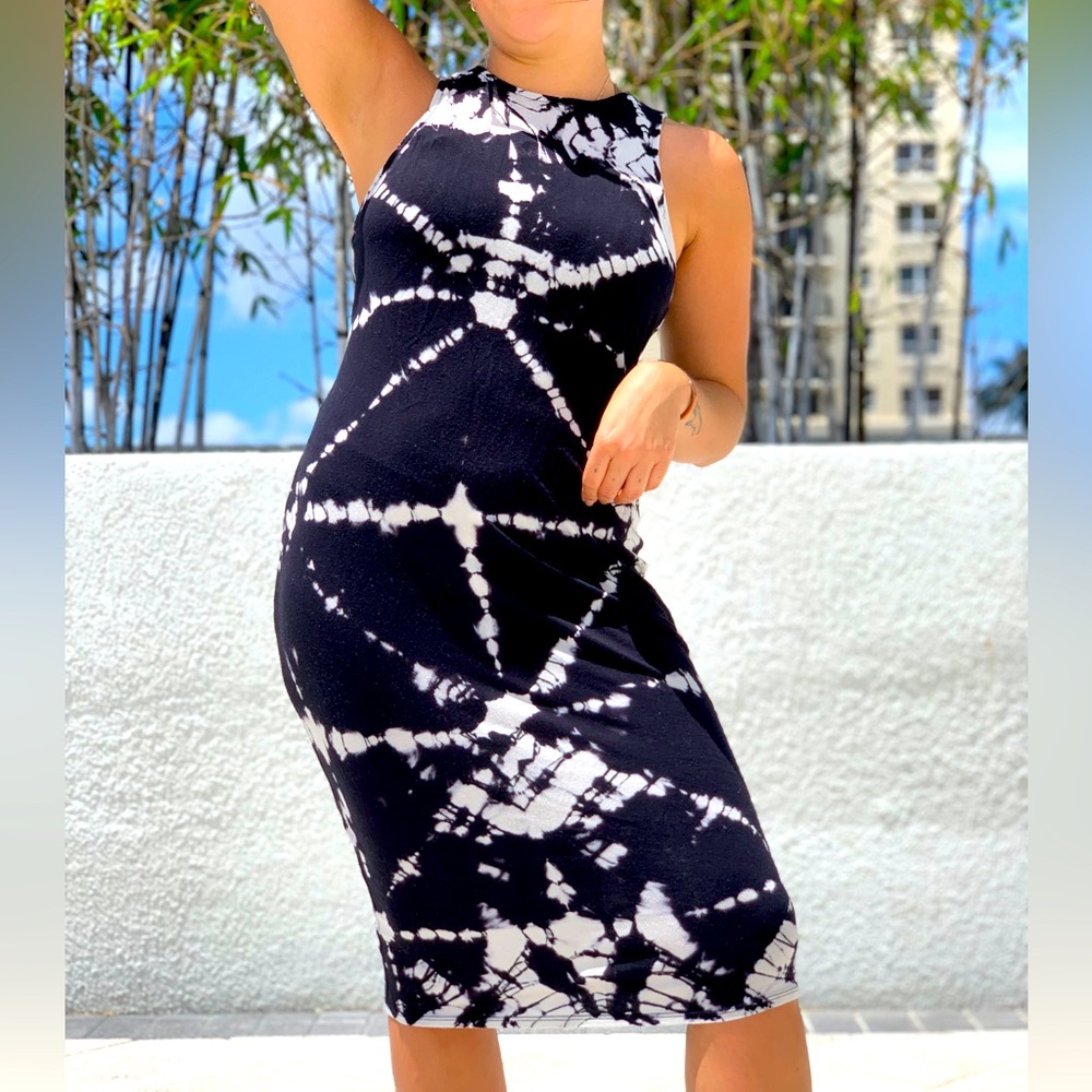 Mossimo slim tie dye dress Small